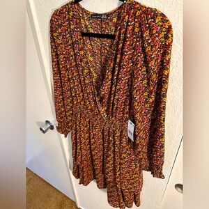 Black Tape, NWT, Floral Long Sleeve, Midi Dress. Size Medium. NWT.